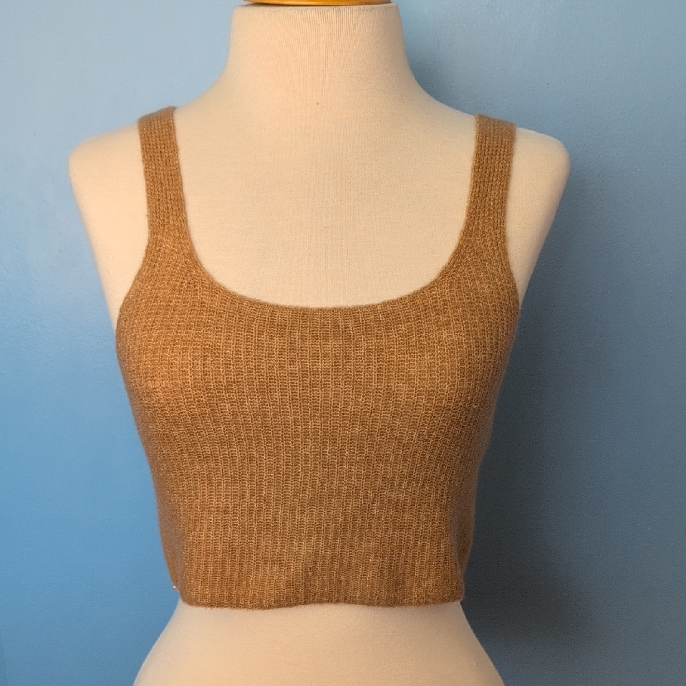 NWT Everlane Wool Yak Blend Fuzzy Cropped Tank Top Size S